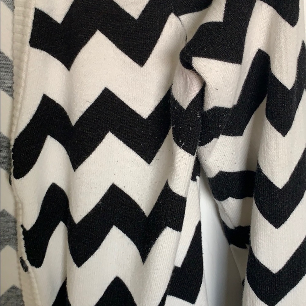 Chevron sweater - Picture 2 of 2